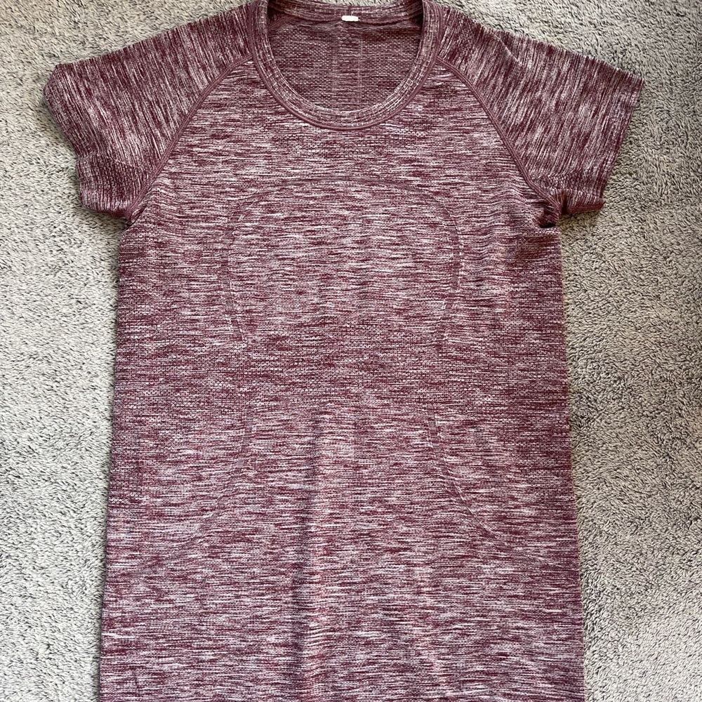 Lululemon Swiftly Tech Tee Maroon Size 8